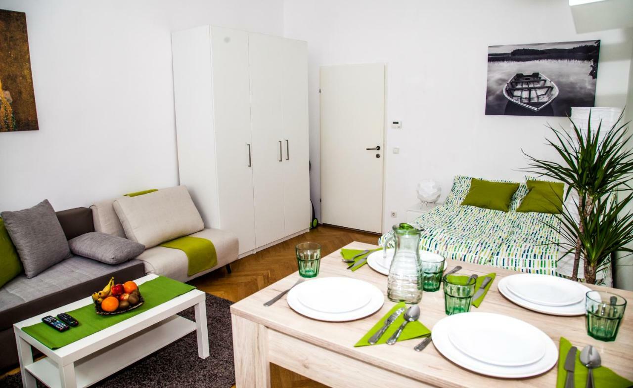 Lights - Karmarschgasse Apartamento